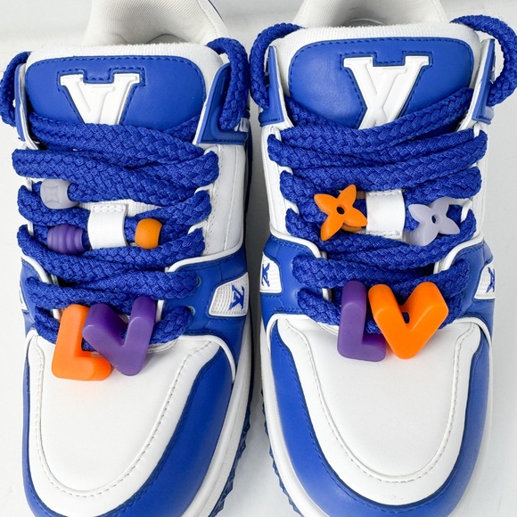 Louis Vuitton Trainer Maxi Sneaker - Picture 7 of 7